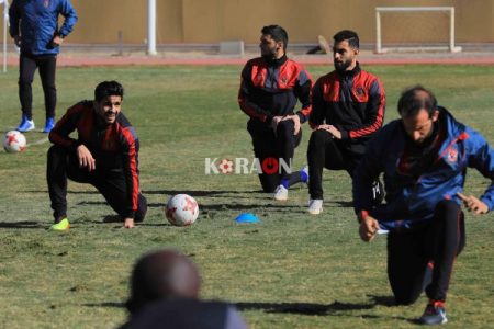 انتظام ثنائي الأهلي في المران