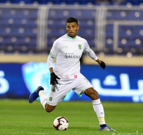 لاعب أهلي جدة على رادار التعاون