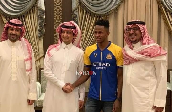 عبد الفتاح آدم يشارك لأول مرة في تدريبات النصر خلال أيام