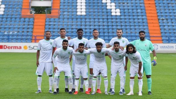 الهلال السعودي يسعى لضم لاعب الأهلي