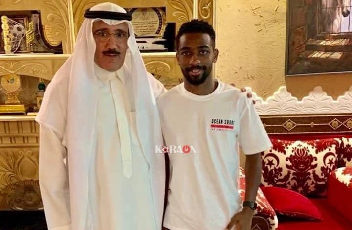 الرائد يوقع مع لاعب الهلال السعودي