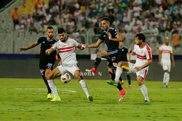 ممر شرفي للاعبي بيراميدز بعد الهزيمة أمام الزمالك