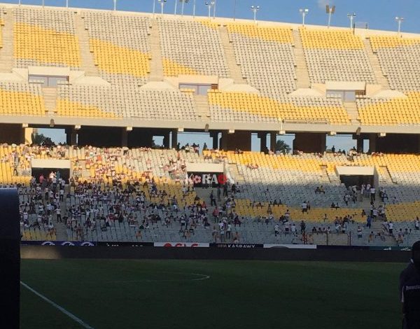 إقبال جماهيري ضعيف على نهائي كأس مصر.. صور