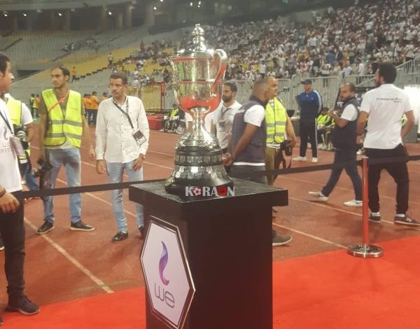 جماهير الزمالك تهتف للاعبي الفريق وتحية خاصة لجنش