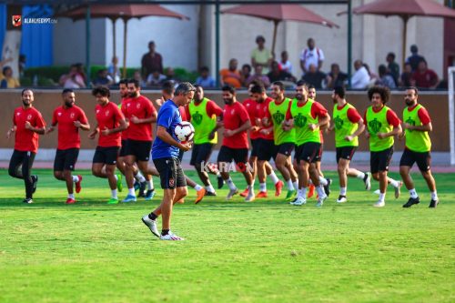 الأهلي يواجه المنيا وديا.. تعرف على موعد المباراة