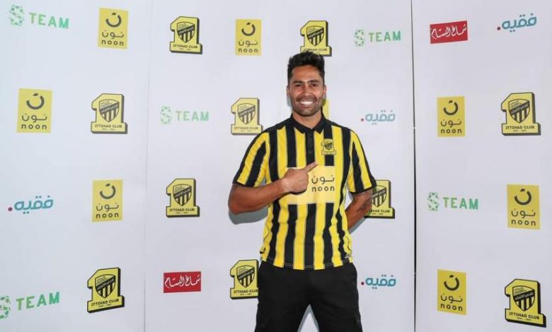 اتحاد جدة ينهي علاقته باللاعب خمينيز