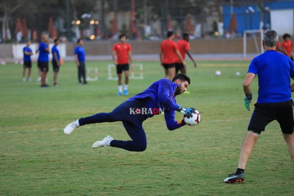 إكرامي يُوضح موقفه من انتقال شريف إلى الزمالك