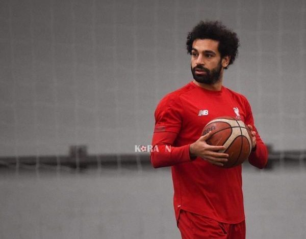 صلاح لاعب سلة..ومتابعيه: أفضل لاعب بالتاريخ