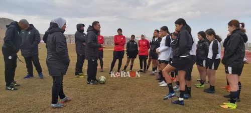 تدريبات مكثفة لمنتخب الكرة النسائية استعدادا للمغرب