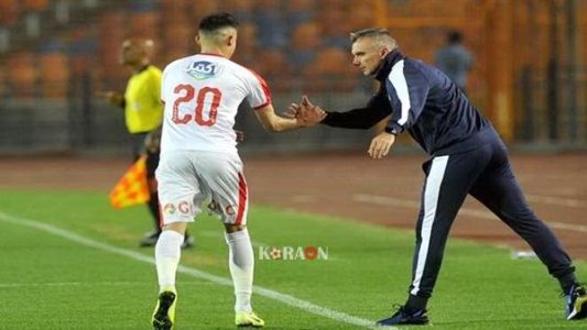 كارتيرون يوقع عقود التجديد مع الزمالك