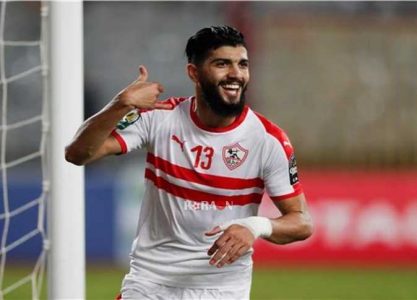 عمرو زكى يثنى على لاعب الزمالك