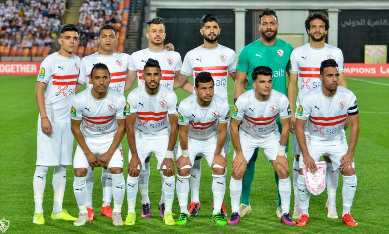 لاعبي الزمالك تحيي الجماهير باستاد القاهرة