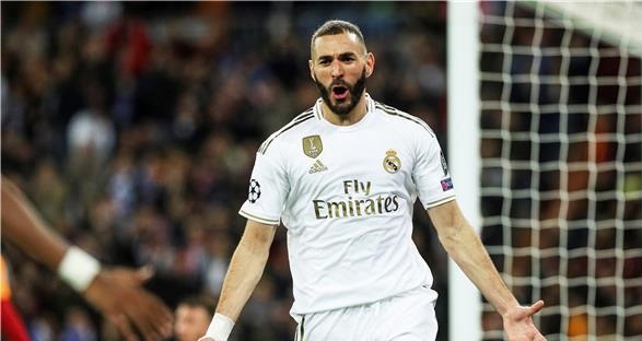 بنزيما: ليلة سعيدة علي كل لاعبي ريال مدريد