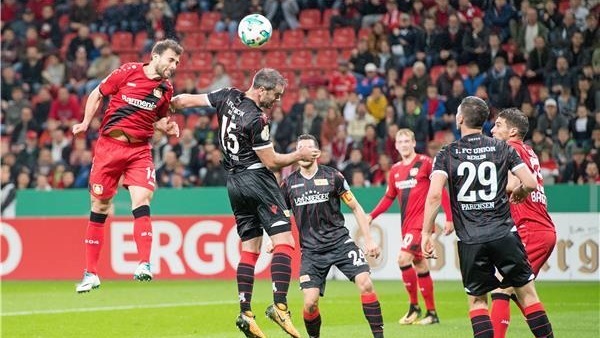 موعد مباراة باير ليفركوزن وفيردر بريمن الدوري الالماني والقنوات الناقلة