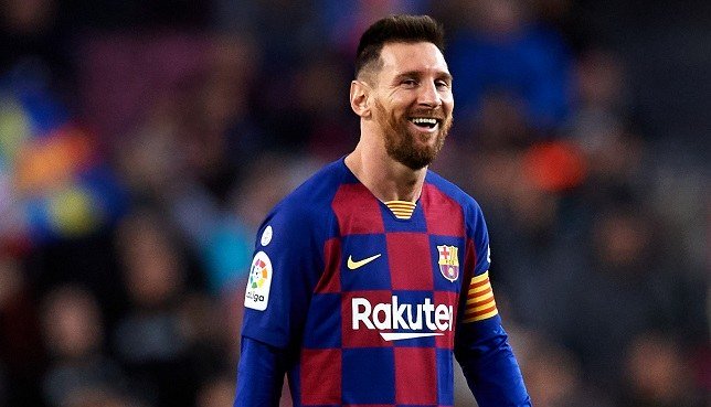 ميسي يثير قلق جماهير برشلونة بمنزل في ميلانو