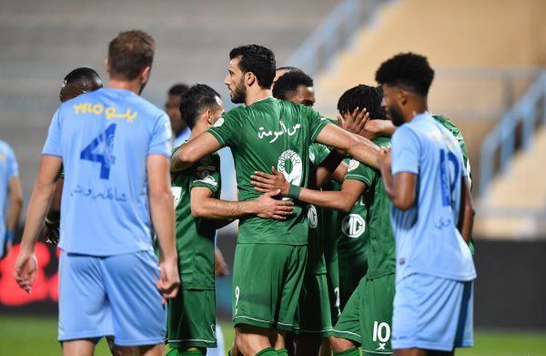 معلق مباراة الأهلي والباطن في الدوري السعودي للمحترفين