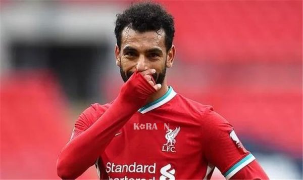 محمد صلاح يدعم فان دايك برسالة خاصة