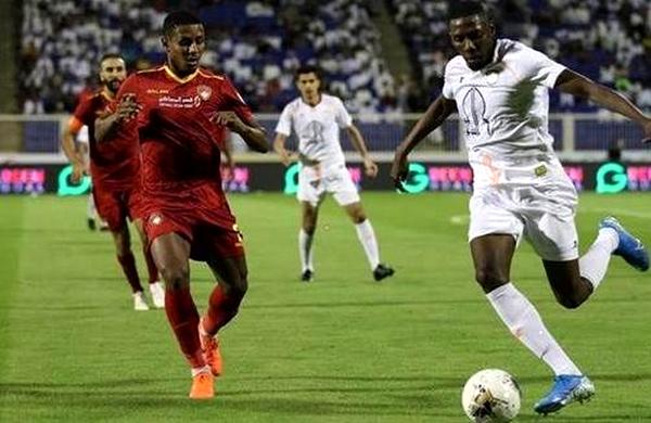 الشباب يفوز على ضمك ويتصدر جدول ترتيب الدورى السعودى للمحترفين