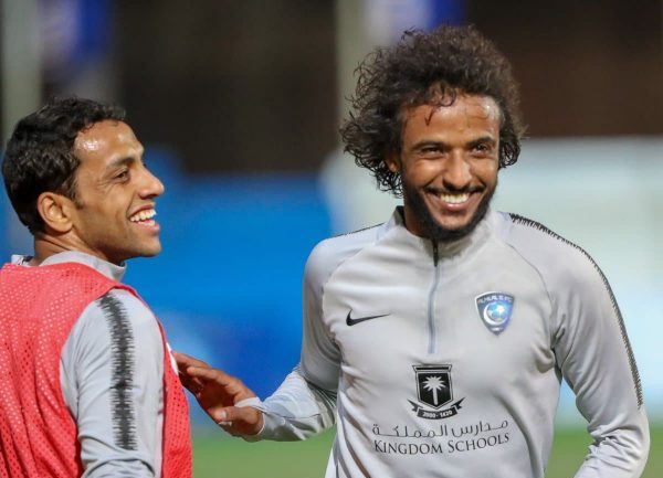 رتوش أخيرة في ملف تجديد الهلال السعودي مع الشهراني والفرج