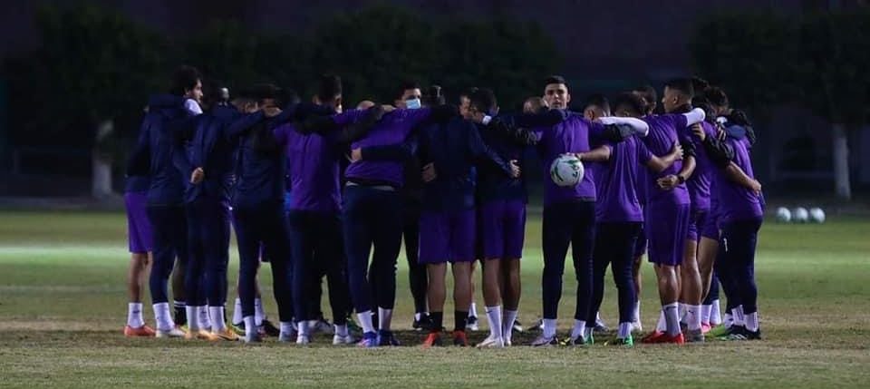 أيمن يونس يجتمع بلاعبي الزمالك