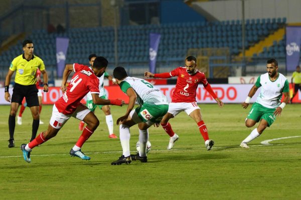 تعرف على حكم مباراة الأهلي والاتحاد السكندري في الدوري المصري