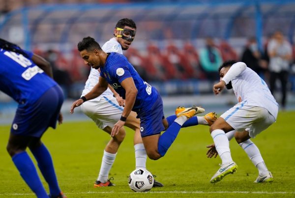 مباراة الهلال والفتح