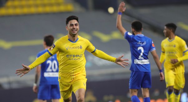 مارتينز يقود النصر للفوز علي الهلال في  كلاسيكو الدوري السعودي