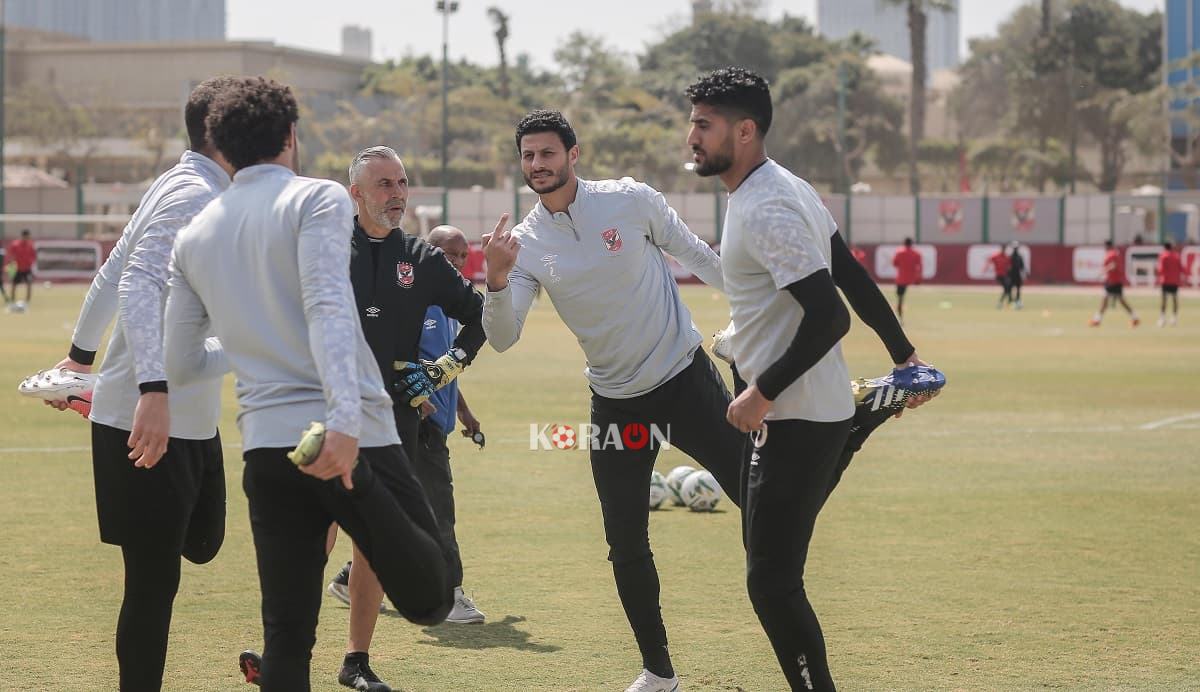 تدريبات لرباعي حراسة مرمي الاهلي