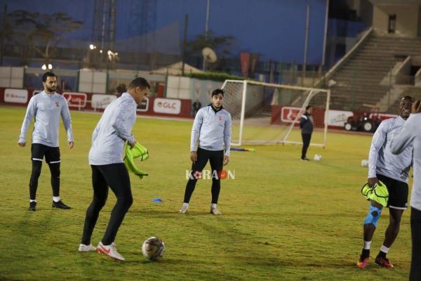 أكرم توفيق جاهز للمشاركة مع الأهلي أمام الزمالك