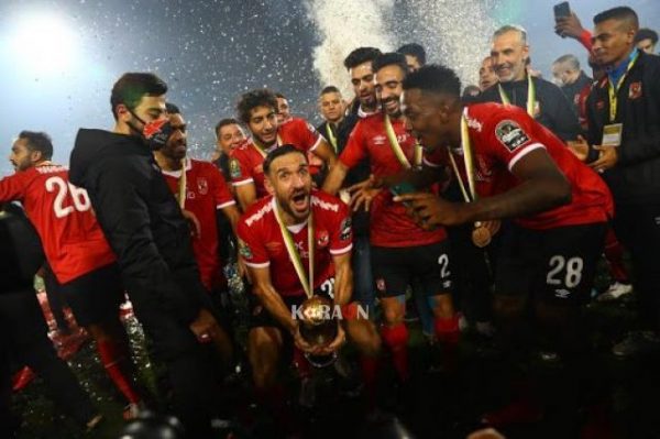 مدرب الزمالك الأسبق: أتمنى تتويج الأهلي بدوري أبطال إفريقيا