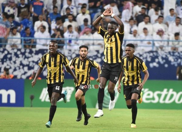 الاتحاد السعودى يكشف سبب عدم مشاركة مهاجمه الفرنسي بالتدريبات الجماعية