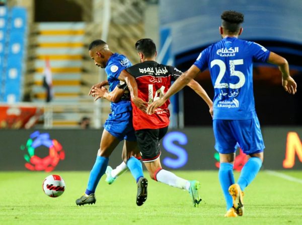 الغامدي يقود الرائد للفوز علي الفتح فى الدورى السعودى للمحترفين