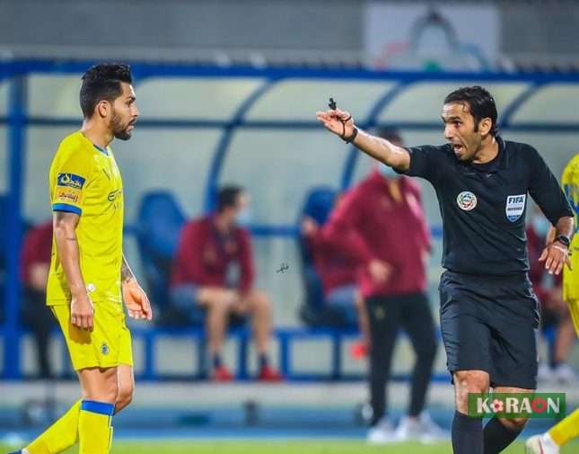 النصر السعودي يطالب اتحاد الكرة بستقدام حكم اجنبى لادارة مباراته امام الهلال