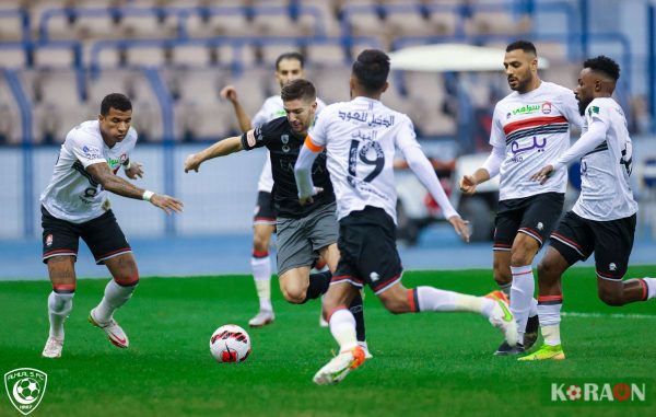 فيديو.. الهلال يتقدم على الرائد بهدف في الشوط الأول