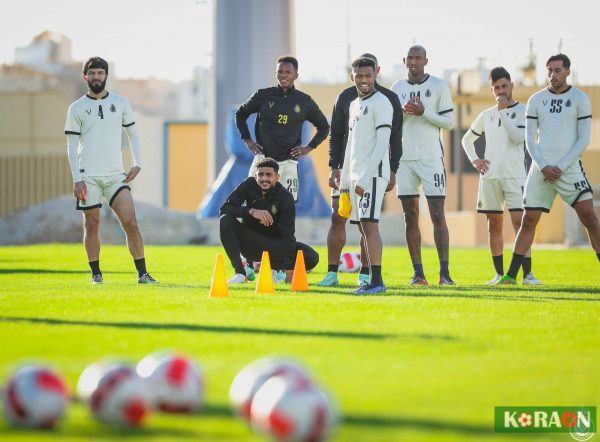 روسو يركز على التدريبات التكتيكية في مران النصر ومشاركة ثنائي الفريق