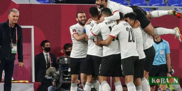 مروان حمدي ومحمد شريف يقودان تشكيل المنتخب المصري أمام الجزائر