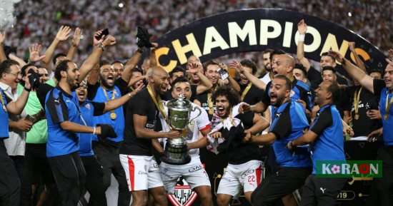 لاعبي الزمالك مع كأس مصر