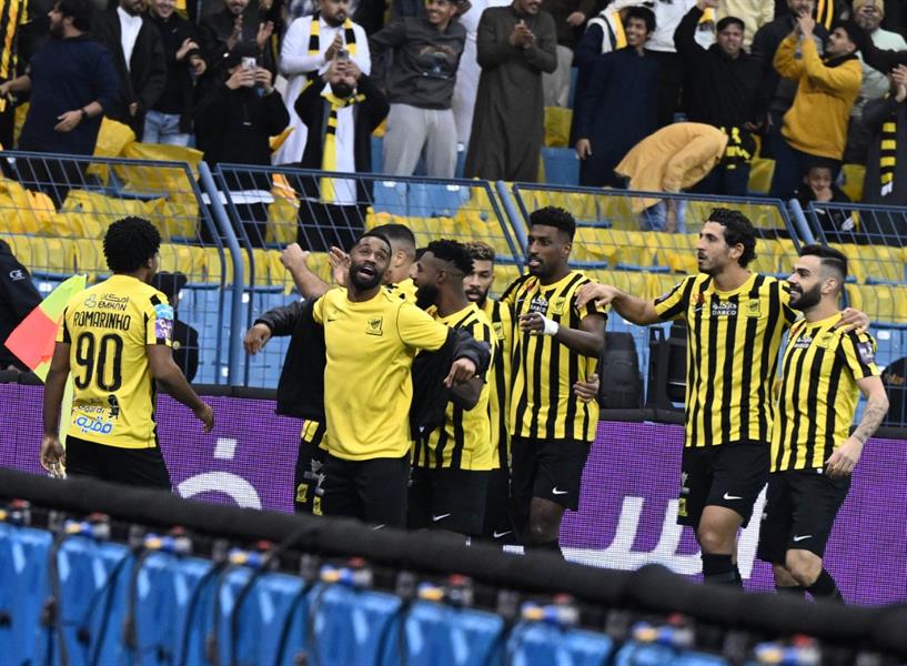 لاعبي الاتحاد السعودي