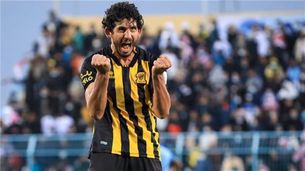 بعد تعافيه من الإصابة .. أحمد حجازي في تدريبات الاتحاد الجماعية