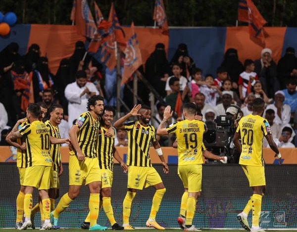 الاتحاد يحتفل بالتتويج بالدوري السعودي على طريقة مسلسل “صراع العروش”