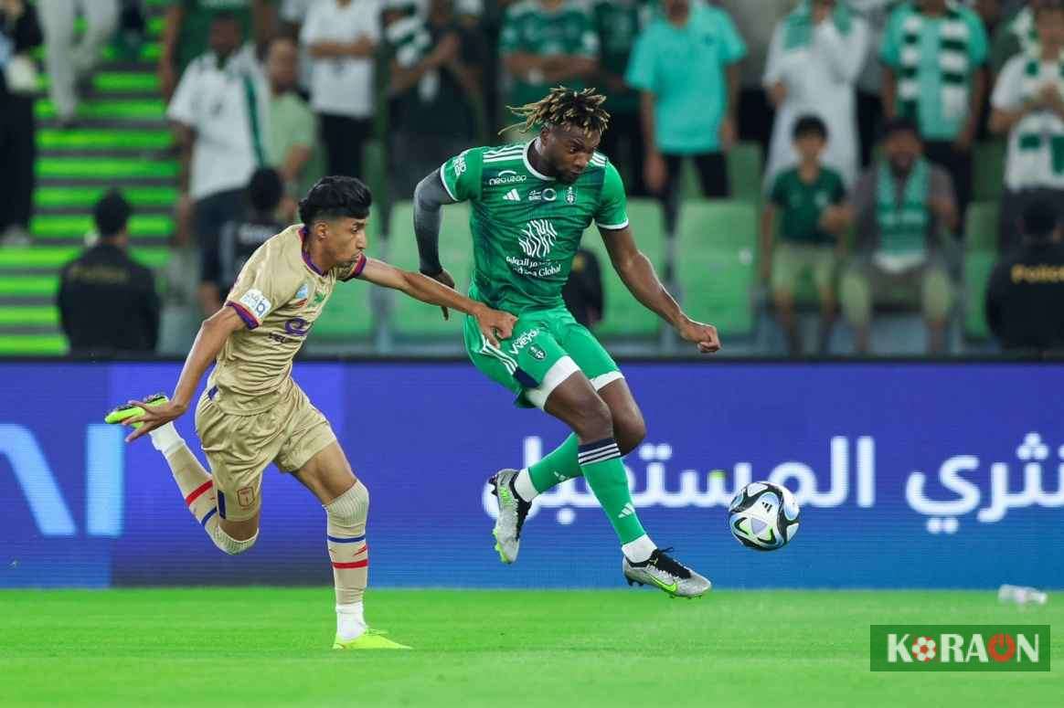 ما هي القنوات الناقلة لمباراة الأهلي وأبها في دوري روشن السعودي؟