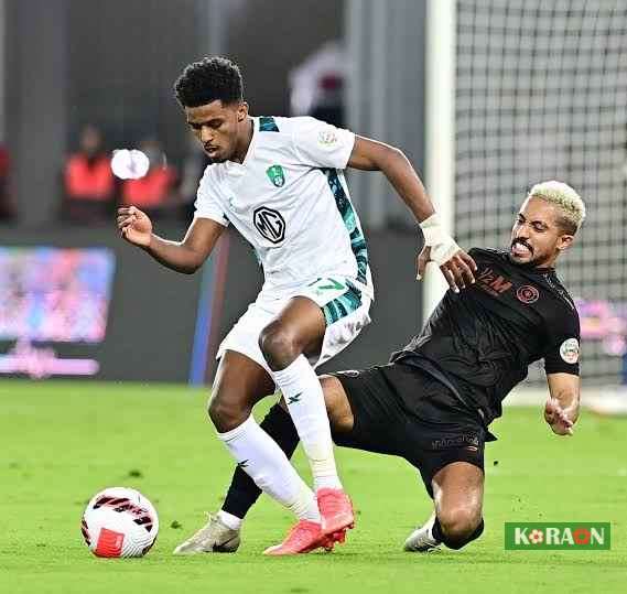 من هو معلق مباراة الأهلي والشباب في دوري روشن السعودي؟