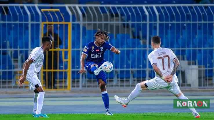 ما هي القنوات الناقلة لمباراة الهلال والطائي في دوري روشن السعودي؟