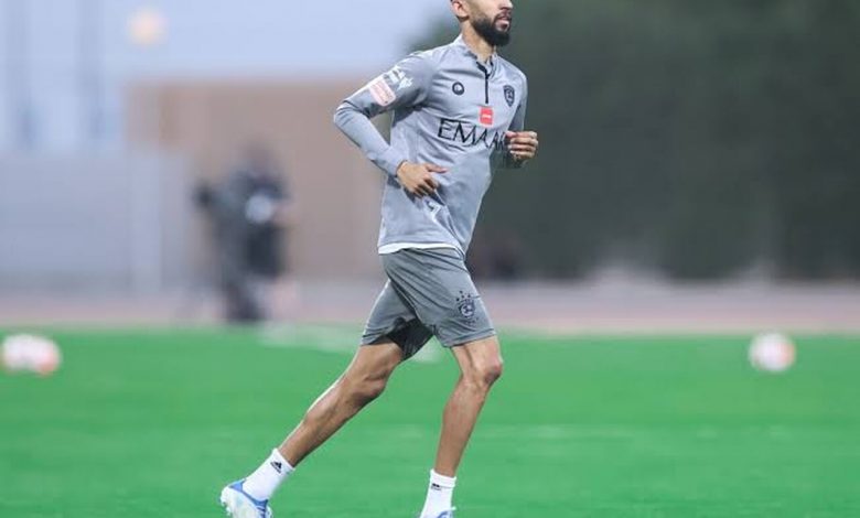 النصر يحسم موقفه النهائي من التعاقد مع سلمان الفرج