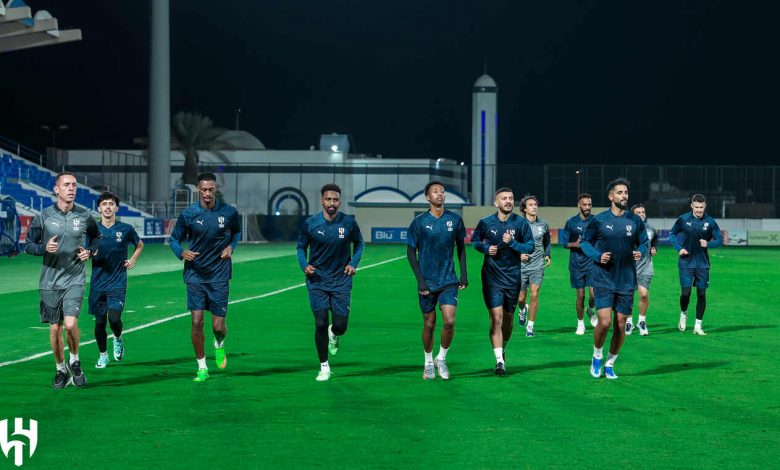 الهلال يستأنف تحضيراته استعدادًا لمواجهة نساجي