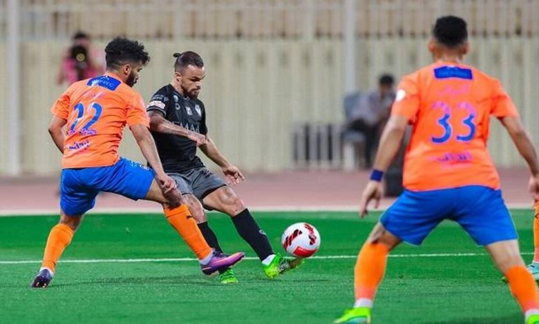 من هو معلق مباراة الهلال والفيحاء في دوري روشن السعودي؟