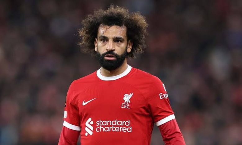 عرض سعودي خيالي لضم محمد صلاح في الشتاء