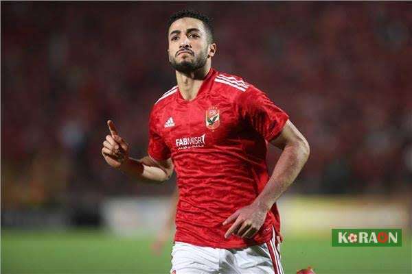 الأهلي يعلن موقفه من بيع محمد عبدالمنعم ويحدد سعره