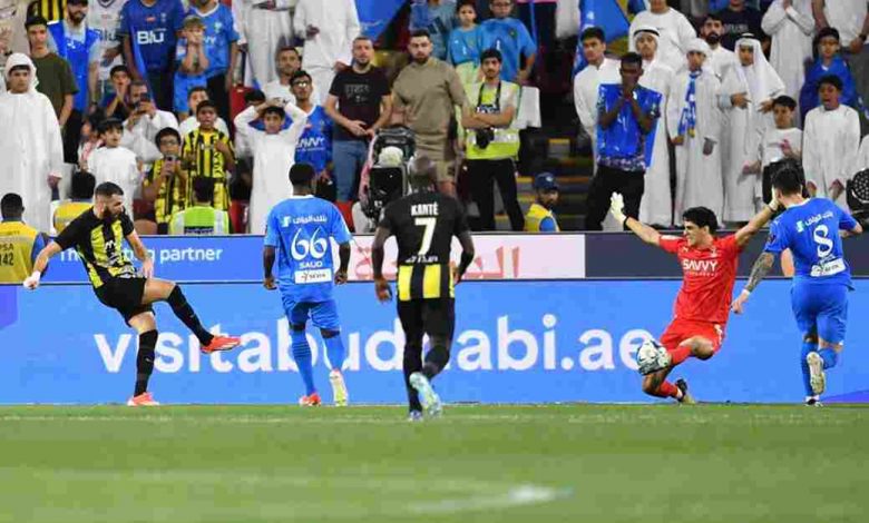 قمة منتظرة بين الهلال والاتحاد في الدوري السعودي