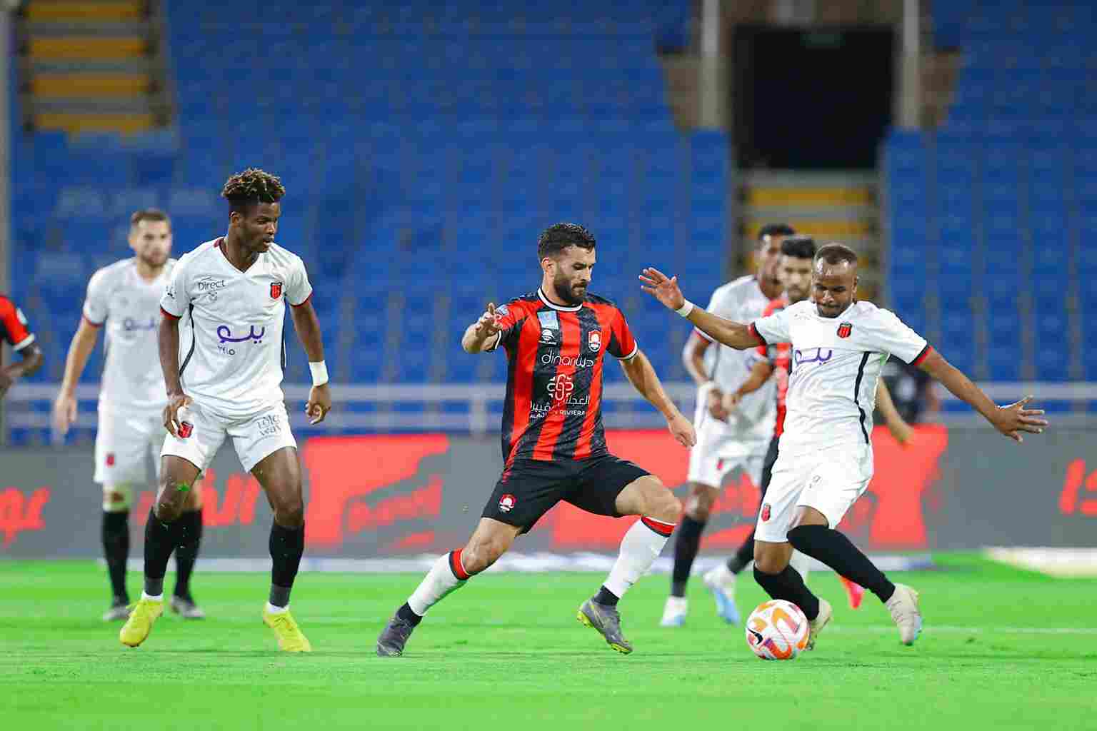 موعد مباراة الرائد والرياض في الجولة الرابعة من دوري روشن السعودي 2024/2025